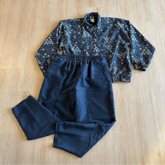 Vintage 100% Silk Tracksuit Jacket Pants Set Vintage Gym Athletic Athleisure - Picture 1 of 16